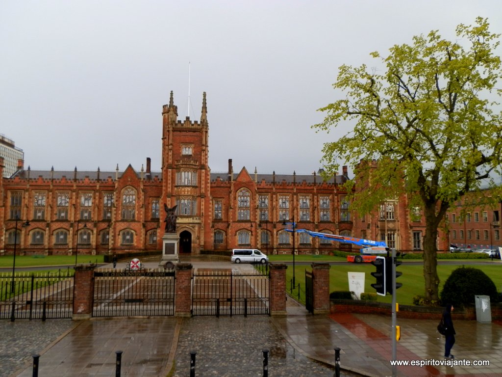 Universidade-Belfast-Queen’s-University