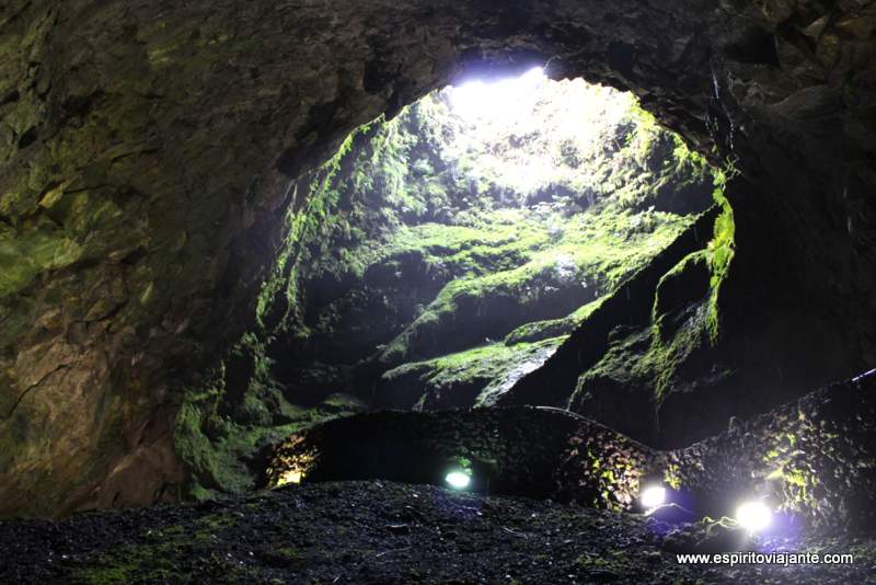 Algar do Carvão ilha Terceira Açores Azores